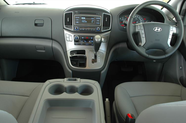 Hyundai’s H1 Bus stays in the fight-Autodealer