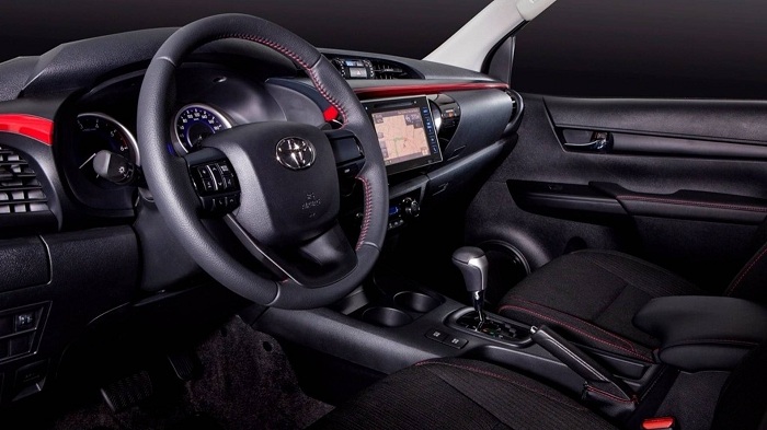 Aggressive Toyota Hilux SR Challenge bows in Brazil-Autodealer