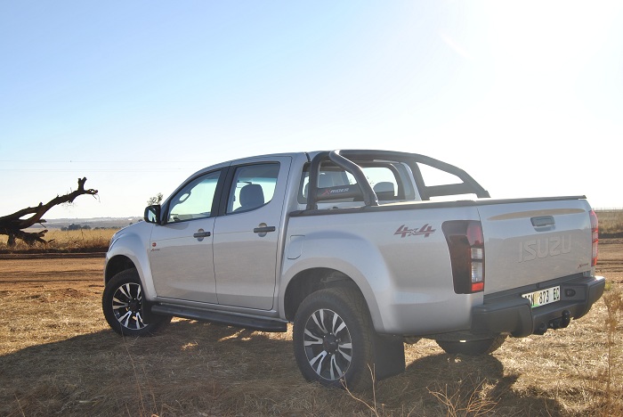 4WD Isuzu KB X-Rider is proudly rough -Autodealer