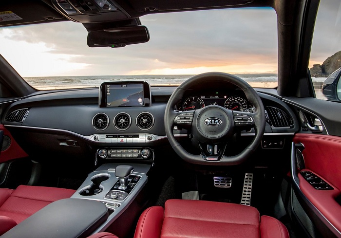Scorching Kia Stinger priced-Autodealer