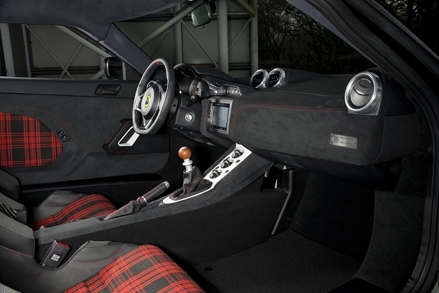 Lotus' one-off tribute to famous PPW 306R Bond submarine shown-Autodealer