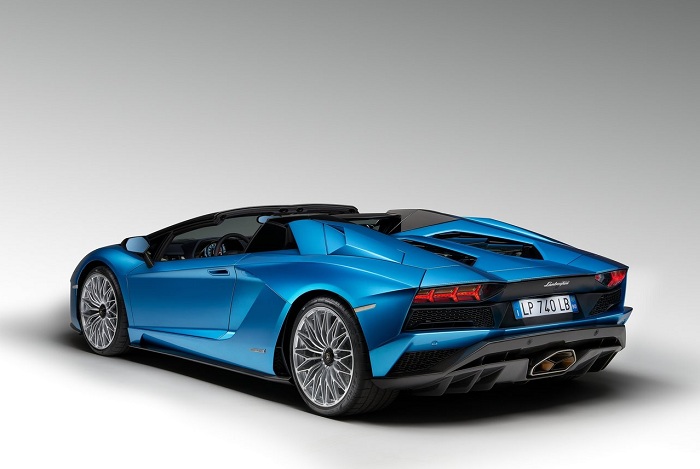 Fastest Lamborghini now without its roof-Autodealer