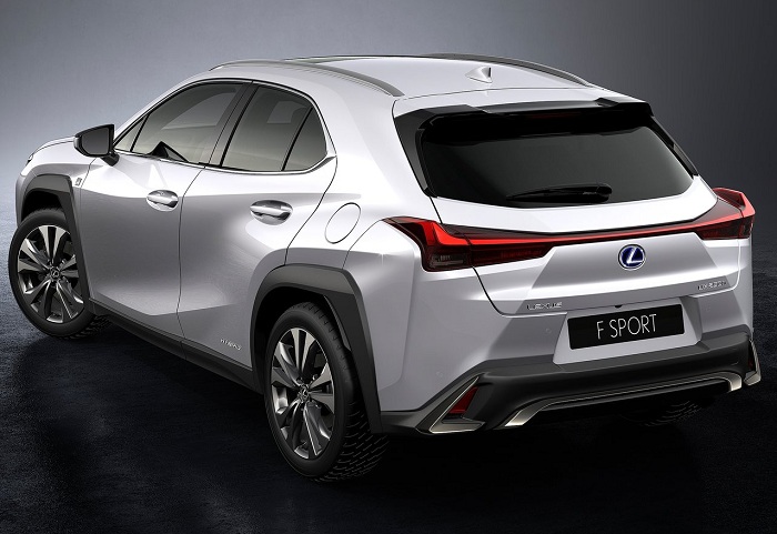 Lexus' smallest crossover (finally) out in the open-Autodealer