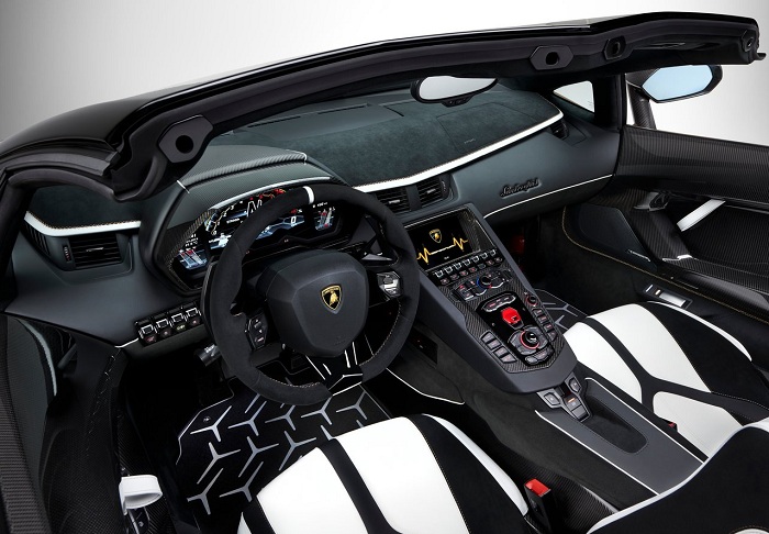 Lamborghini’s angriest bull loses its mind in Geneva-Autodealer