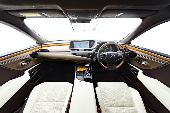 Lexus ES now more refined-Autodealer