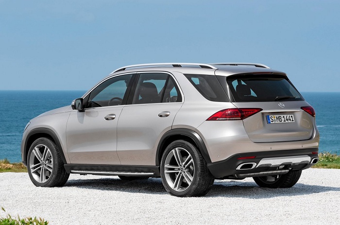 New Mercedes-Benz GLE (finally) shows its true self-Autodealer