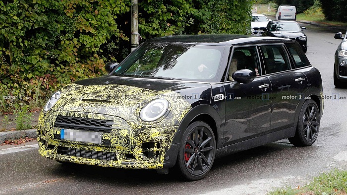 Future of three-door Mini in doubt as new Clubman leaks-Autodealer