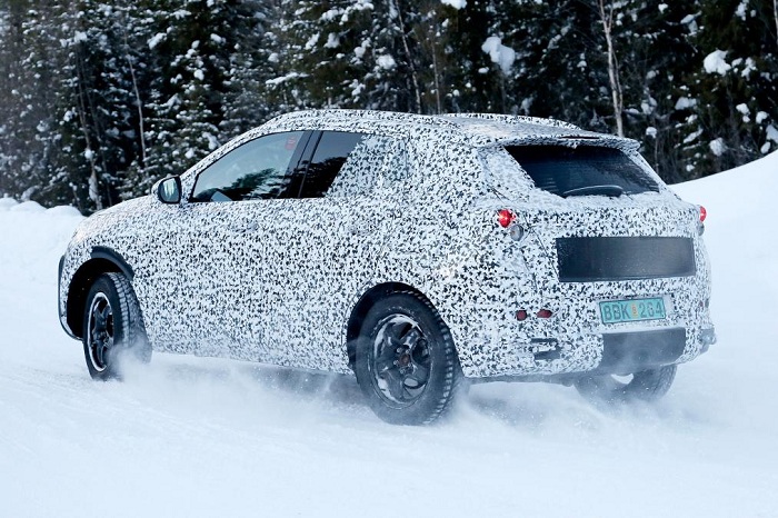 PSA underpinned next Opel Mokka X spied-Autodealer