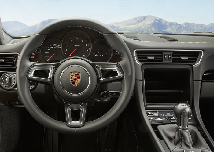 Back to basics with Porsche 911 T-Autodealer