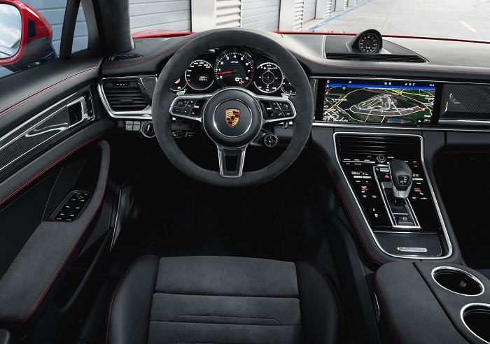 Porsche gets racy with new Panamera GTS-Autodealer