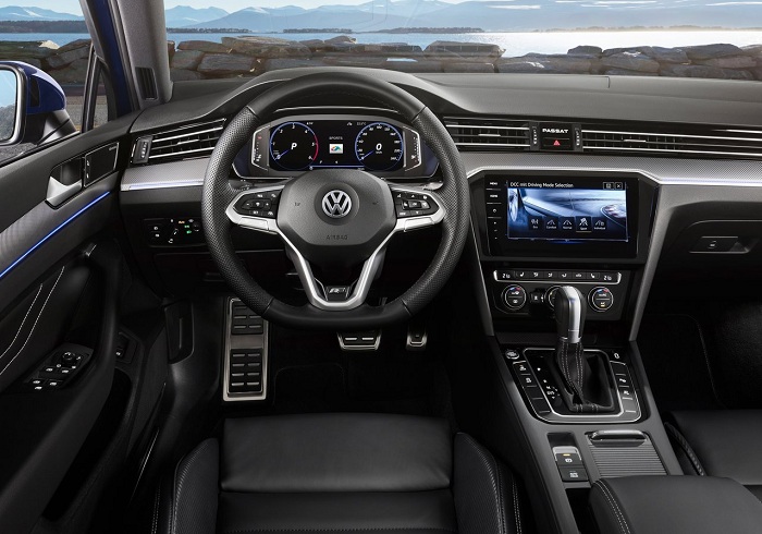 Restyled, European Volkswagen Passat revealed ahead of Geneva debut-Autodealer