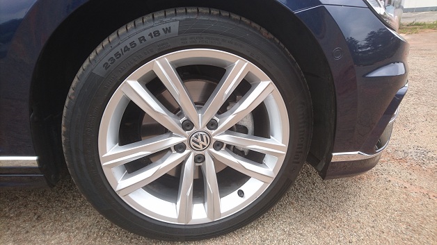 VW Passat TDI a smooth sensation-Autodealer