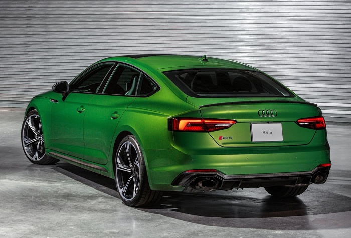 Audi puts practical Sportback touch on RS5 in NYC-Autodealer
