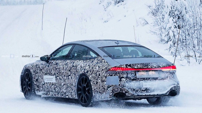 Next Audi RS7 appears undaunted in first cold weather spy shots-Autodealer