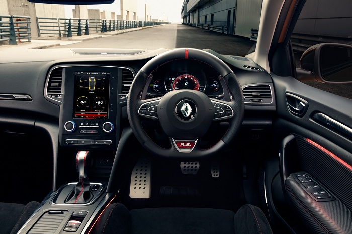 Renault prices re-jigged Megane and scorching Megane RS-Autodealer