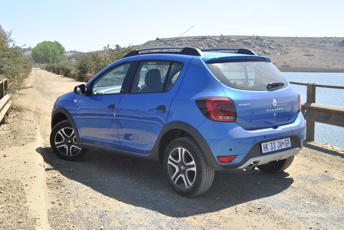 Renault steps Sandero up-Autodealer