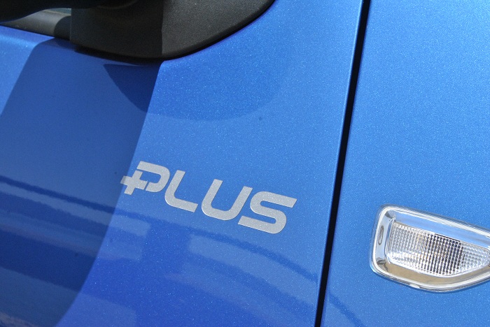 Renault steps Sandero up-Autodealer