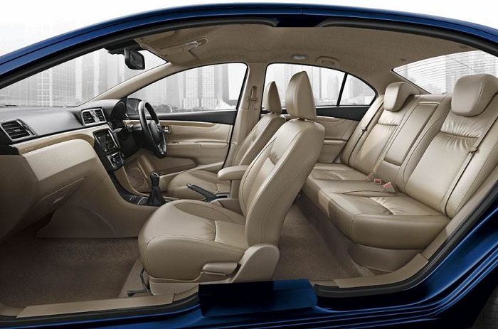 Facelifted Suzuki Ciaz debuts with hybrid exclusive drivetrain-Autodealer