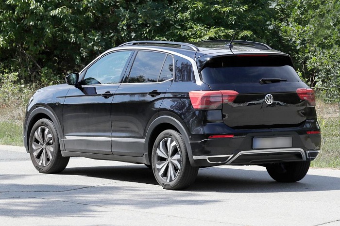 Nearly production ready Volkswagen T-Cross spied again-Autodealer