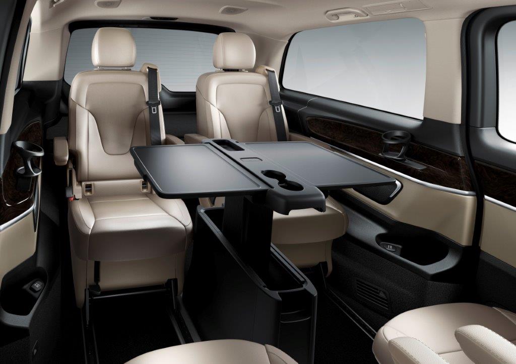 Mercedes' Mink and Manure V250 Avantgarde-Autodealer