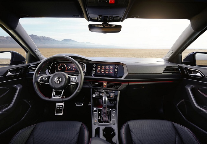 Golf GTI-powered, not-for-South Africa Volkswagen Jetta GLI bows in Chicago-Autodealer