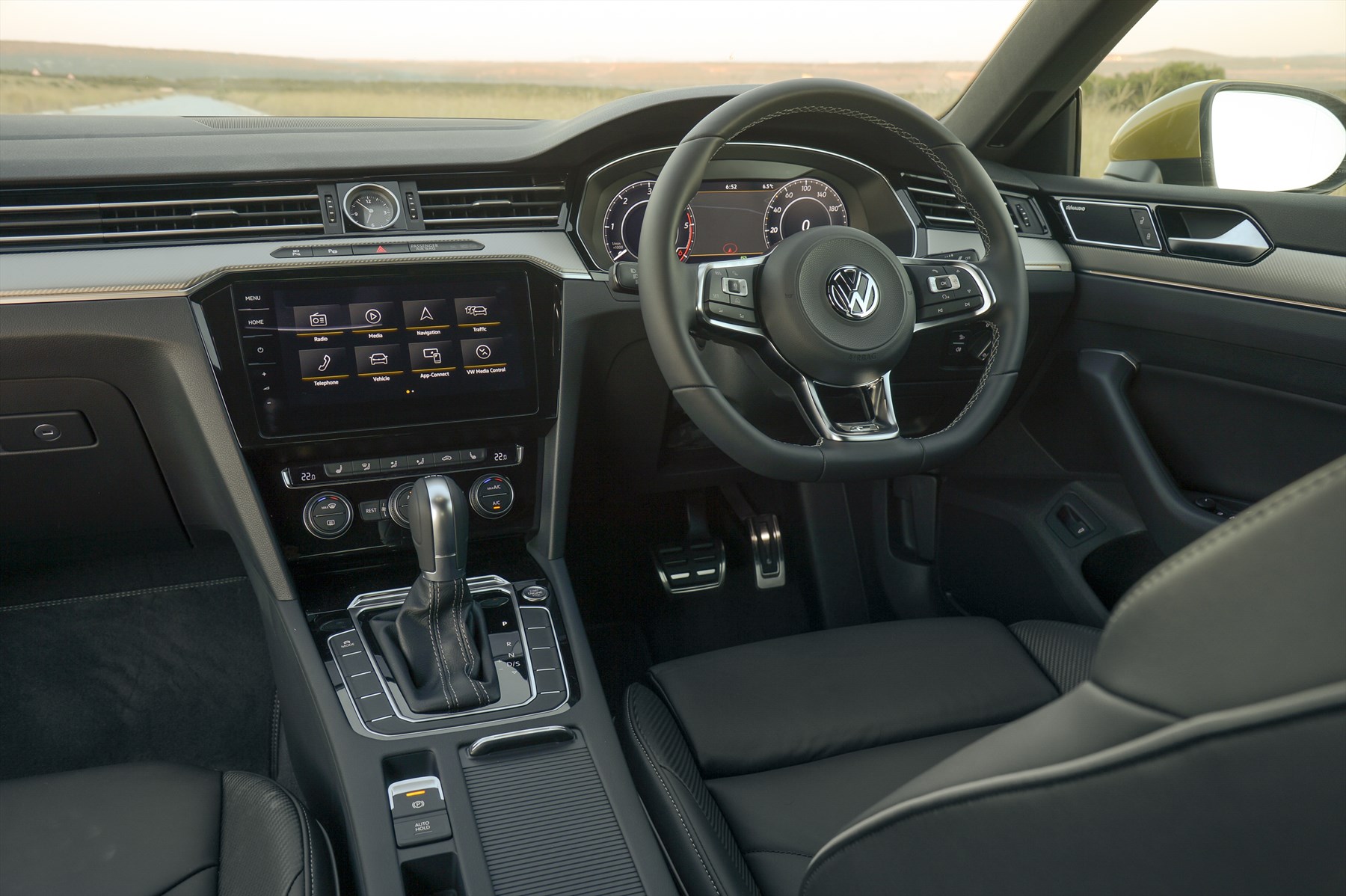 VW Arteon price-Autodealer