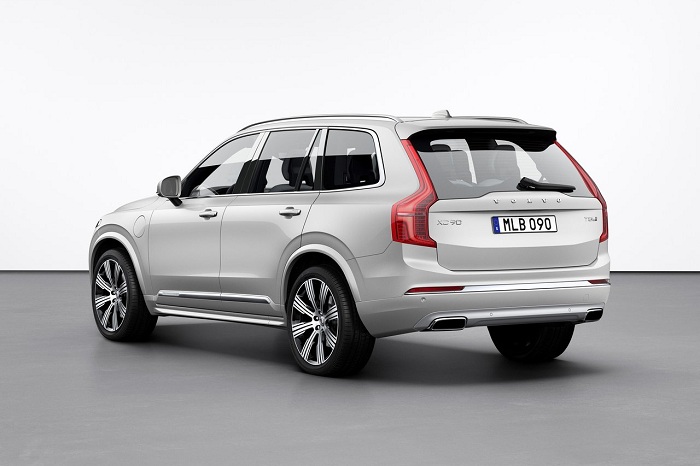 Volvo XC90 tweaked with F1-style KERS system-Autodealer