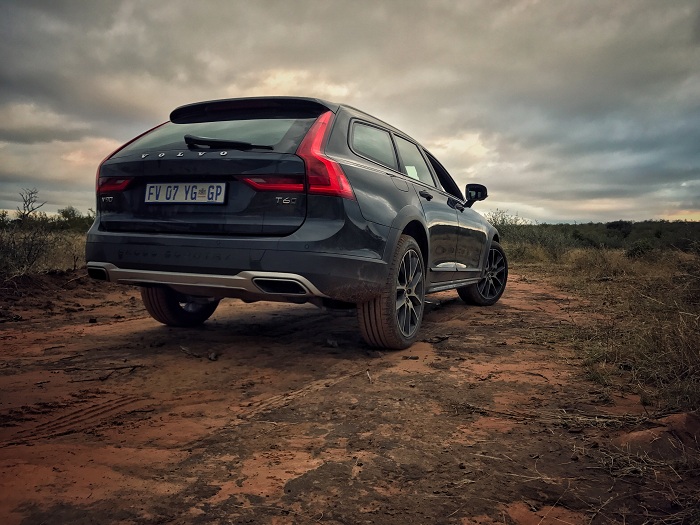 Volvo V90 Cross Country bliss-Autodealer