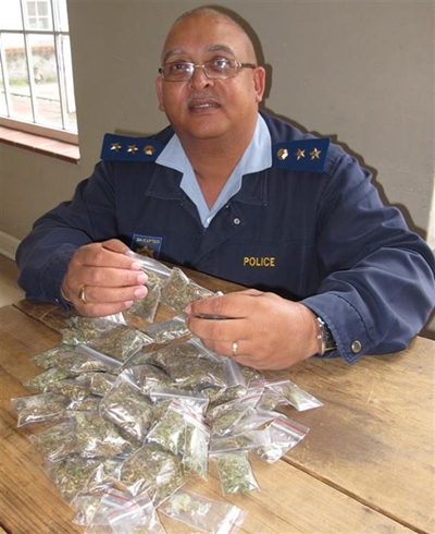 Police in battle with drug dealers