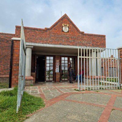 Beskuldigde in crimen injuria-saak maak sy eerste hofverskyning
