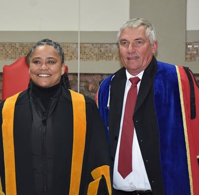 Politieke skaakspel in Oudtshoorn