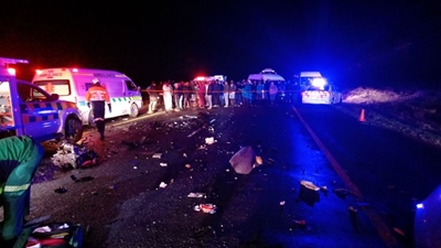 N1 oop vir eenrigting verkeer na ongeluk