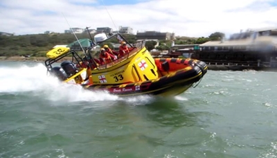 NSRI respond to distress flare