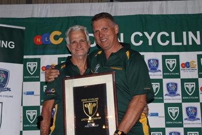 Fietsryers vir prestasies vereer