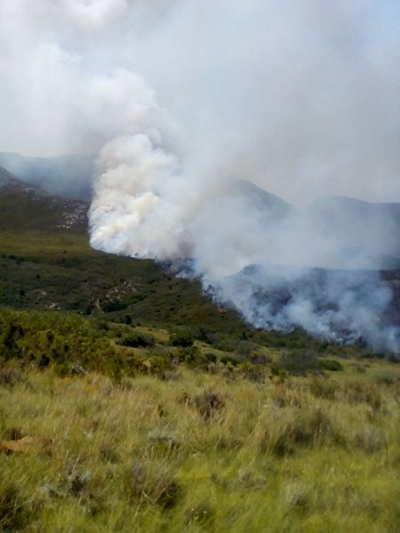 Brand steeds nie onder beheer
