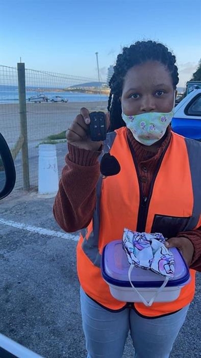 Tourists robbed on Hobie Beach