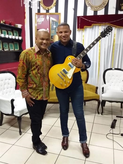 Onse Gregory nou op TV