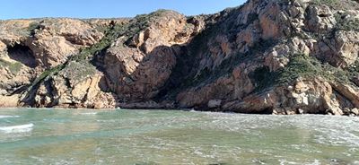 Gwaiing River and river mouth closed