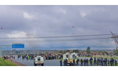 Watch: Protesters overturn car on N4