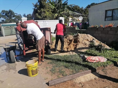 Bitou top brass reach out to needy