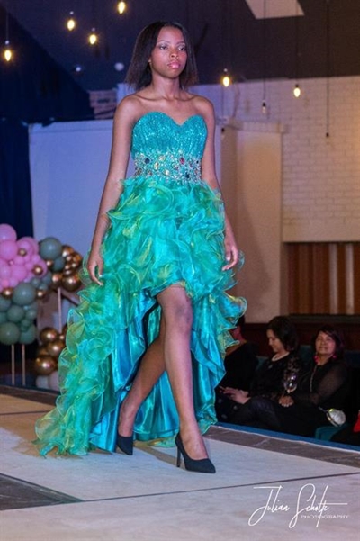Fashion show has anti-violence theme