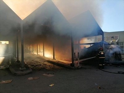 Fire guts taxi rank stalls