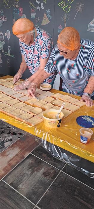Tuiniqua help by Garden Route Food Pantry