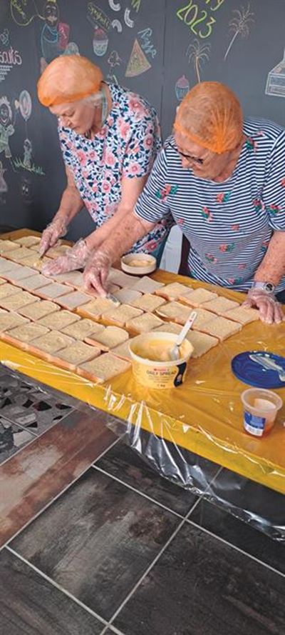 Tuiniqua help by Garden Route Food Pantry