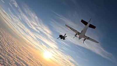 Get your name in the skydiving record books