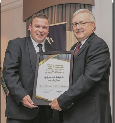 Oudtshoorn-sakelui ryg toekennings in