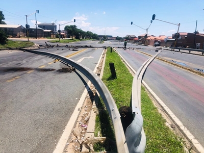 Diepkloof protest update: N1 reopened after residents lash out at Eskom