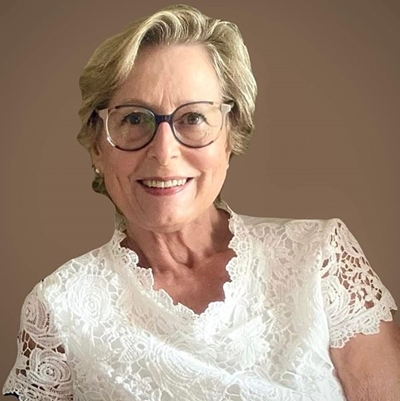 Wortels van die Kamdeboo: Elmaré Lombard stel debuutroman 'Wildepruim' bekend