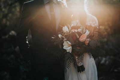 5 Tips to save on wedding costs…and still have it all