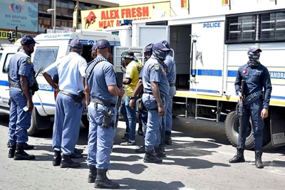 6 arrested after violent clashes in Alexandra